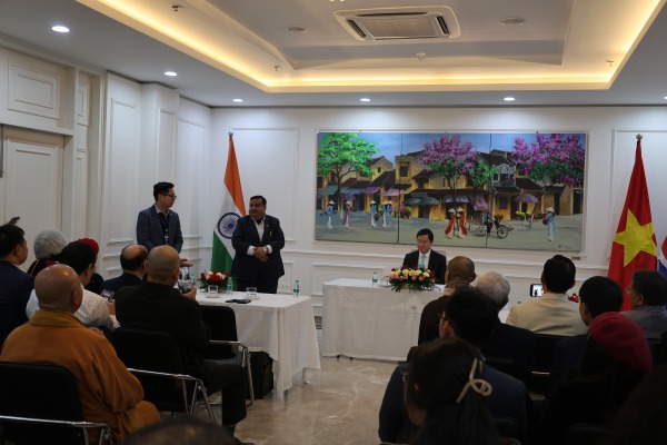 Đoàn đại biểu GTTCI VN thăm làm việc với Đại sứ quán Việt Nam tại Ấn Độ