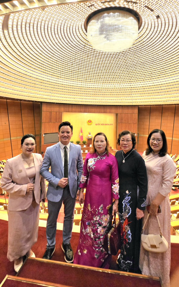 Đoàn đại biểu Khoa học - Doanh nhân - Doanh nghiệp tiếp kiến Phó Chủ tịch Quốc hội