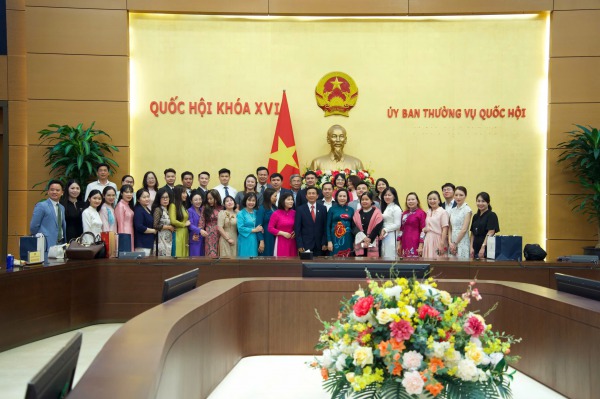 Đoàn đại biểu Khoa học - Doanh nhân - Doanh nghiệp tiếp kiến Phó Chủ tịch Quốc hội