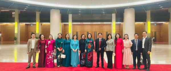 Đoàn đại biểu Khoa học - Doanh nhân - Doanh nghiệp tiếp kiến Phó Chủ tịch Quốc hội
